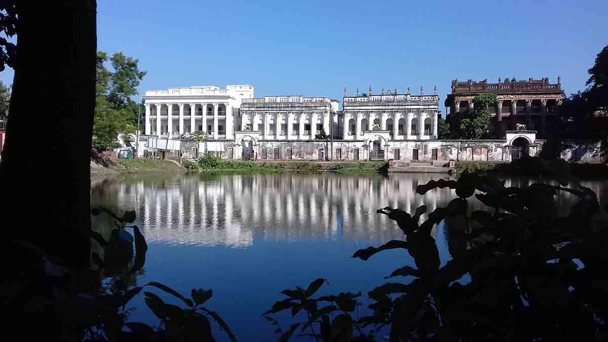 Excursion to ManikGanj Baliati palace